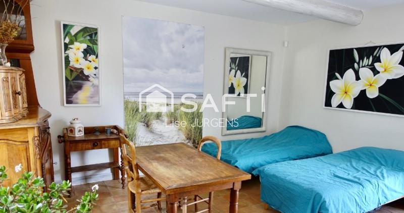 Maison - 270 m² - 9 pièces