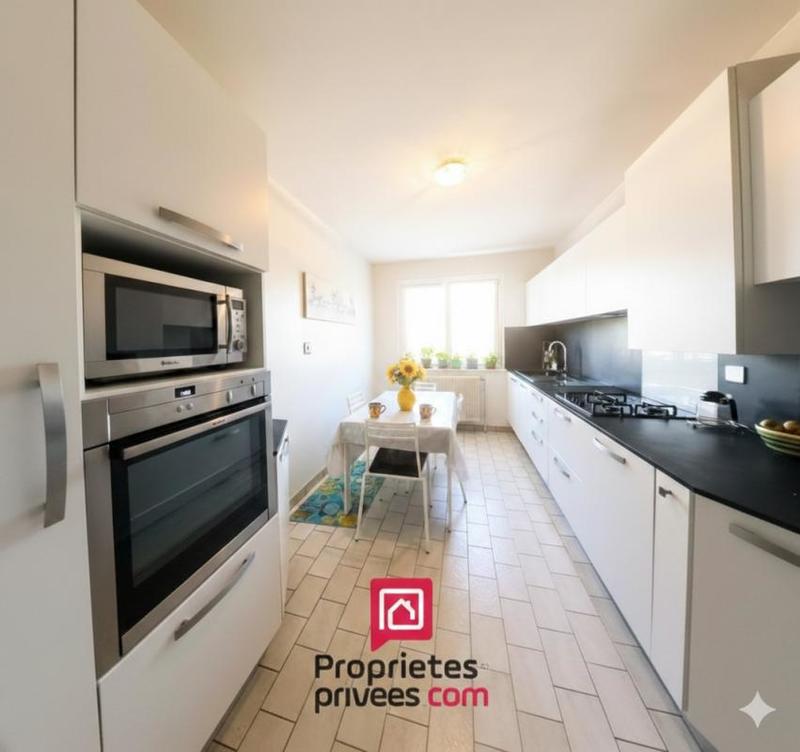 Maison - 92 m² - 4 pièces