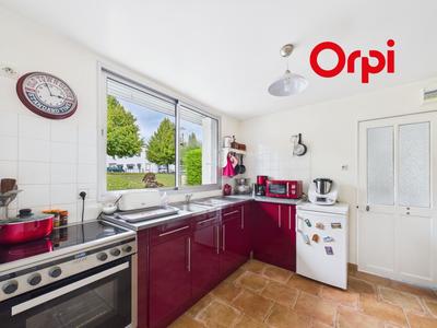 Maison - 80 m² - 6 pièces