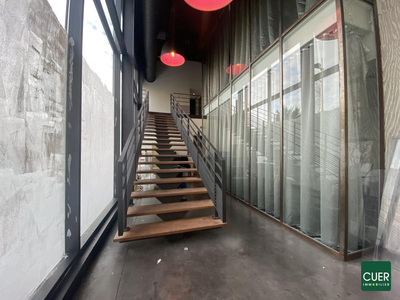 Local commercial - 263 m² - 5 pièces