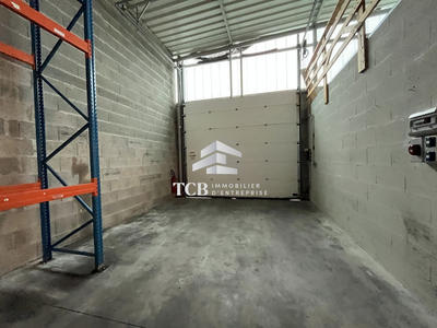 Local d'activités - 334 m²