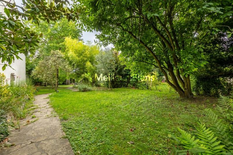 Maison - 190 m² - 8 pièces