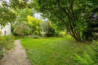 Maison - 190 m² - 8 pièces