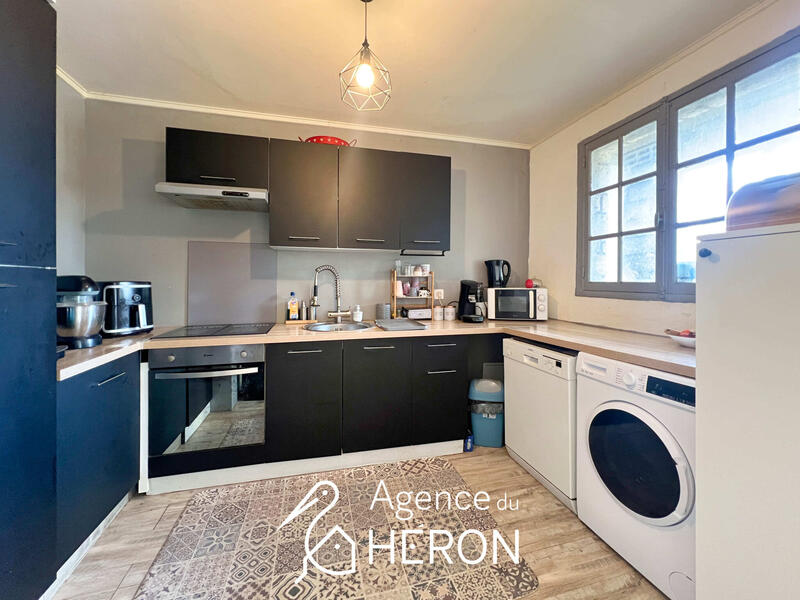 Maison - 82 m² - 7 pièces