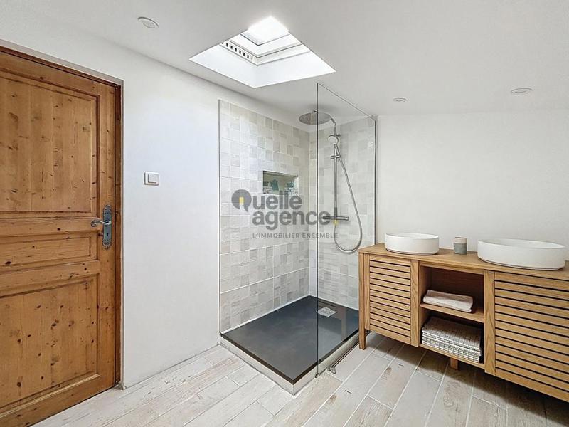 Maison - 160 m² - 7 pièces