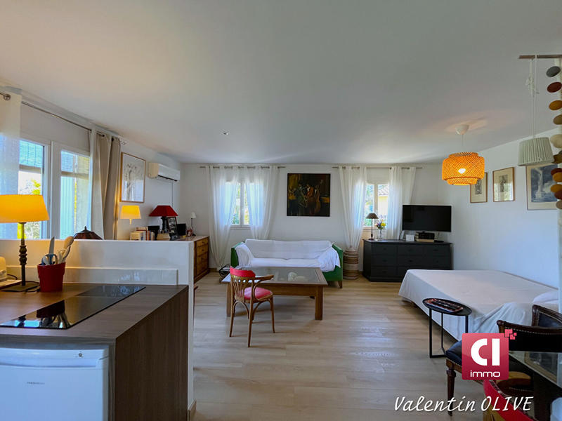 Maison - 222 m² - 7 pièces