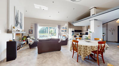 Maison - 134 m² - 4 pièces