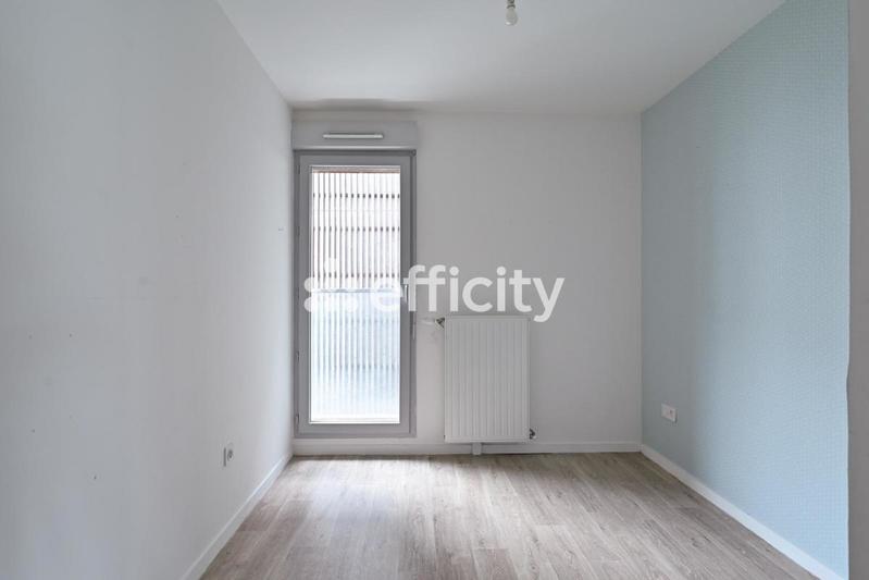 Appartement - 82 m² - 4 pièces