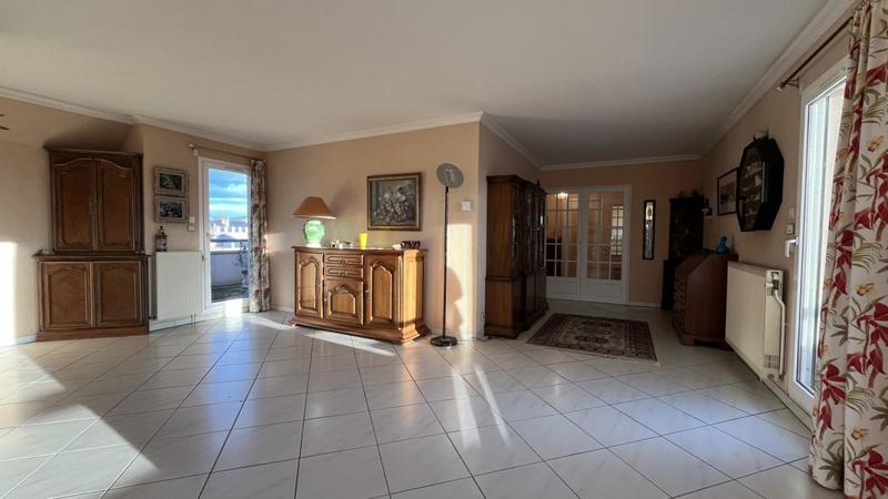 Appartement - 133 m² - 5 pièces