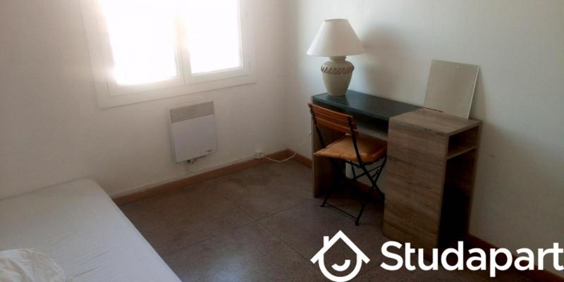 Chambre - 12 m² - 1 pièce