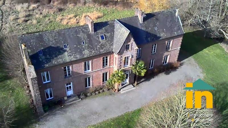 Demeure - 286 m² - 12 pièces