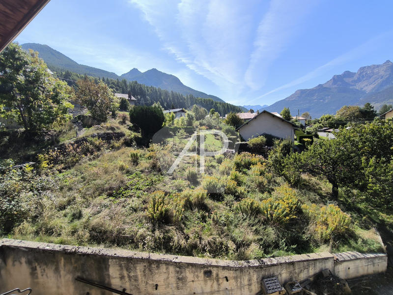 Maison - 155 m² - 8 pièces