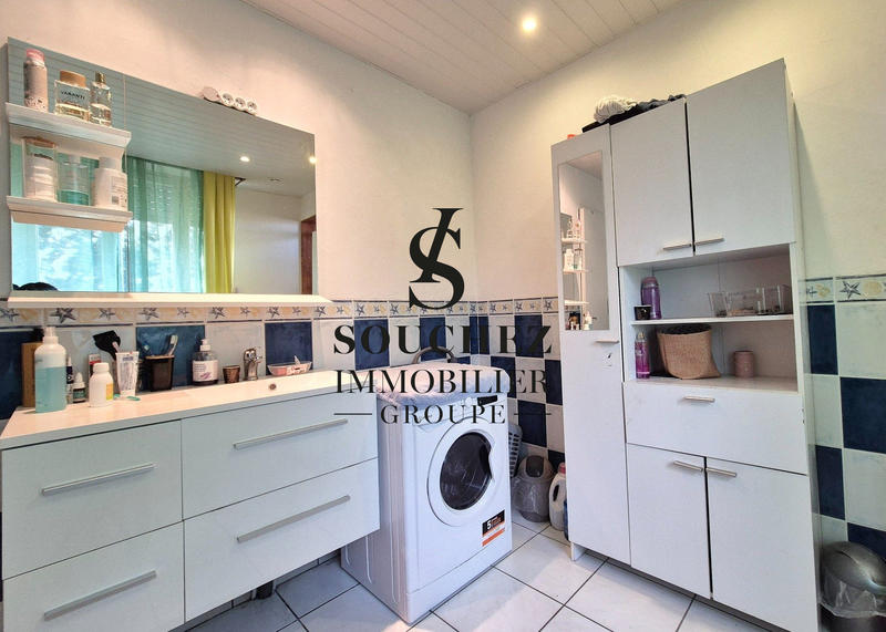 Maison - 171 m² - 7 pièces