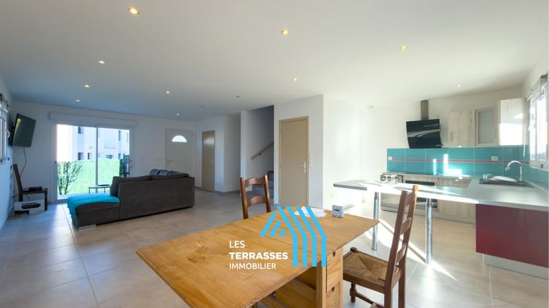 Villa - 100 m² - 6 pièces