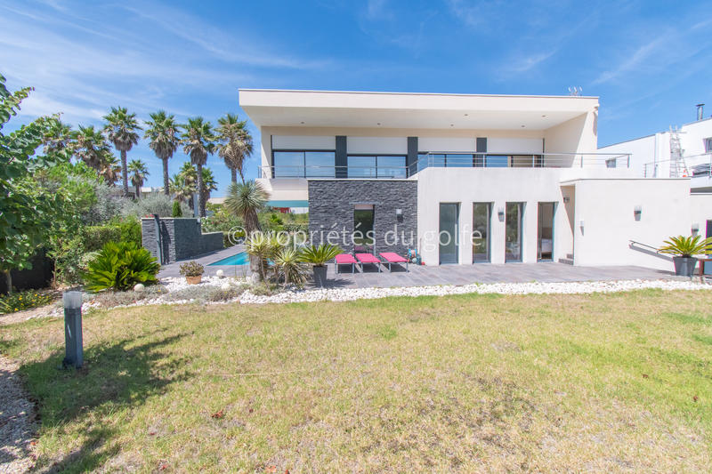 Maison - 195 m² - 6 pièces