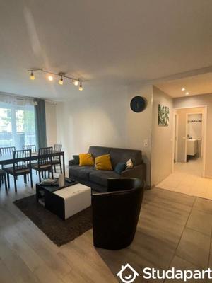 Chambre - 12 m² - 1 pièce