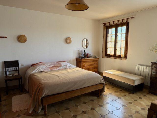 Maison - 259 m² - 9 pièces