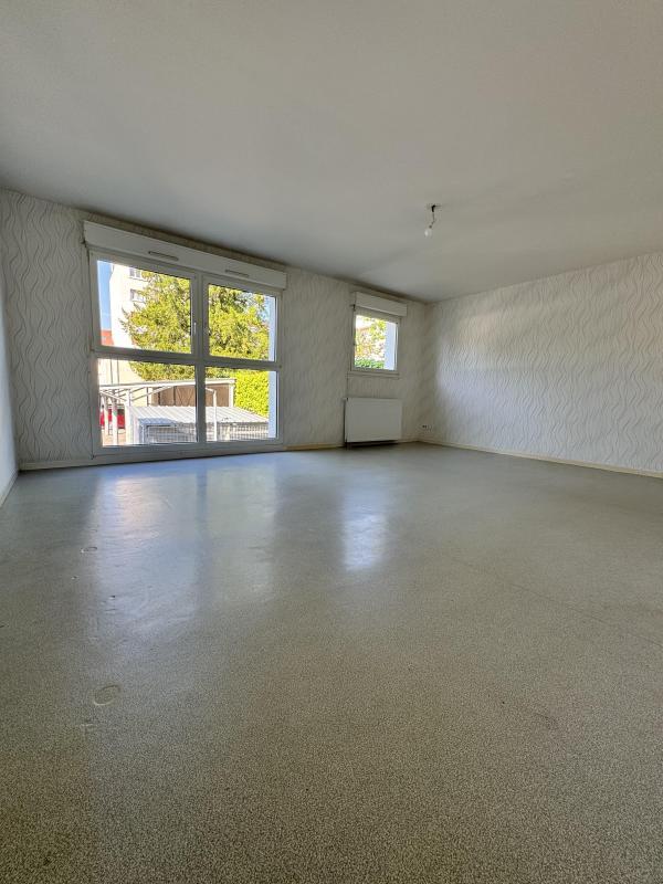 Appartement ancien - 79 m² - 3 pièces