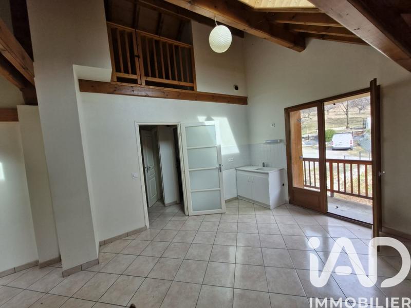 Maison - 98 m² - 5 pièces