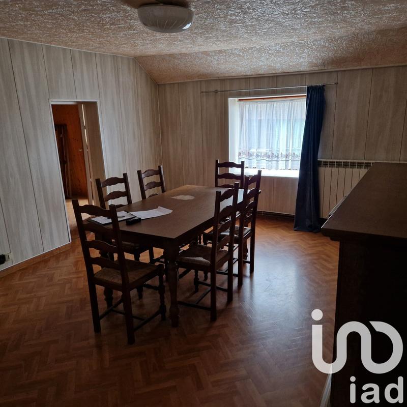 Maison - 260 m² - 11 pièces