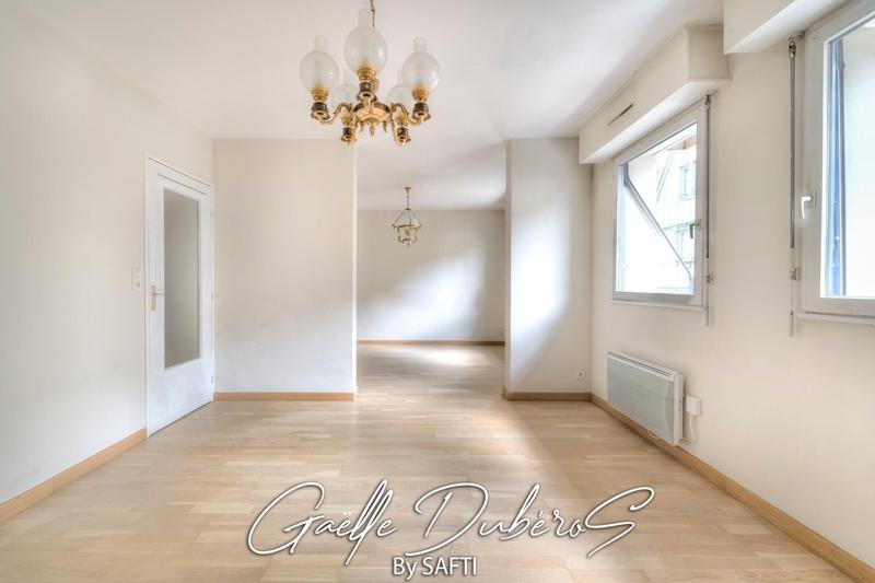 Appartement - 75 m² - 3 pièces