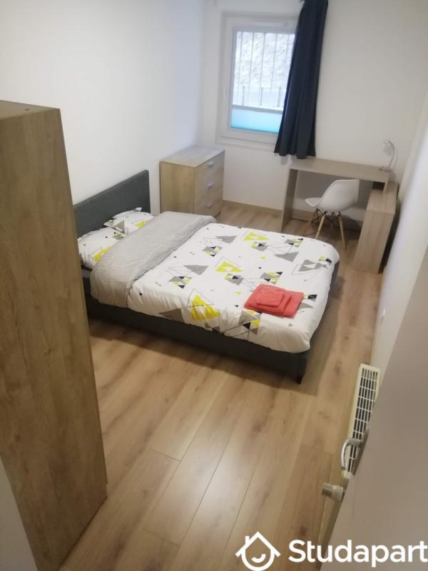 Chambre - 11 m² - 1 pièce