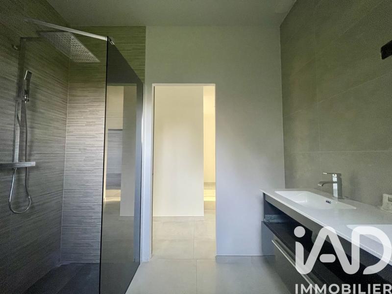 Maison - 98 m² - 5 pièces