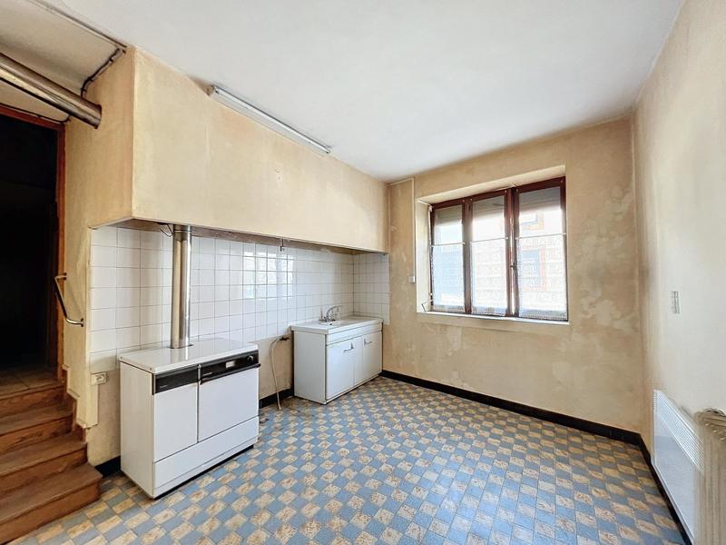 Maison - 210 m² - 9 pièces