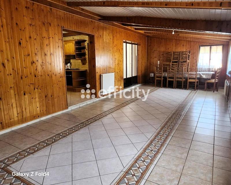 Maison - 137 m² - 7 pièces