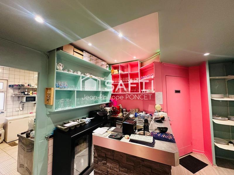 Local commercial - 97 m² - 4 pièces