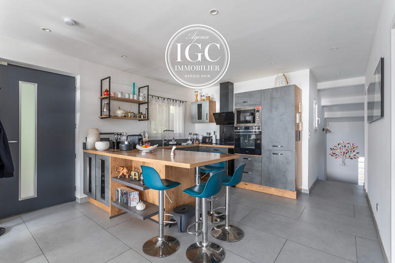 Maison - 114 m² - 4 pièces