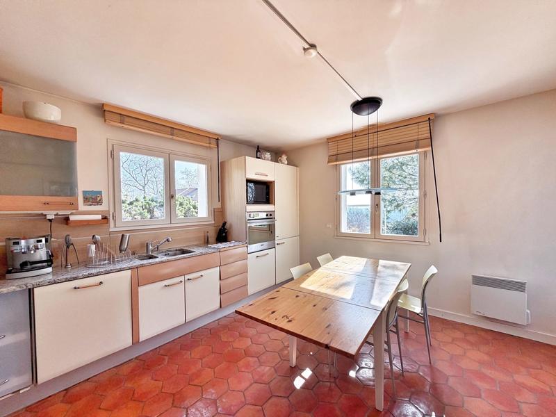 Maison - 151 m² - 6 pièces