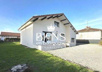 Maison traditionnelle - 95 m² - 5 pièces