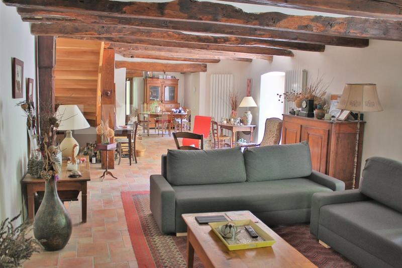 Maison - 437 m² - 17 pièces