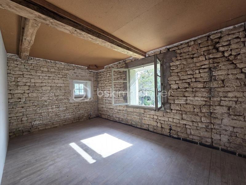 Maison en pierre - 160 m² - 6 pièces