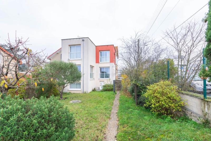 Maison - 162 m² - 7 pièces
