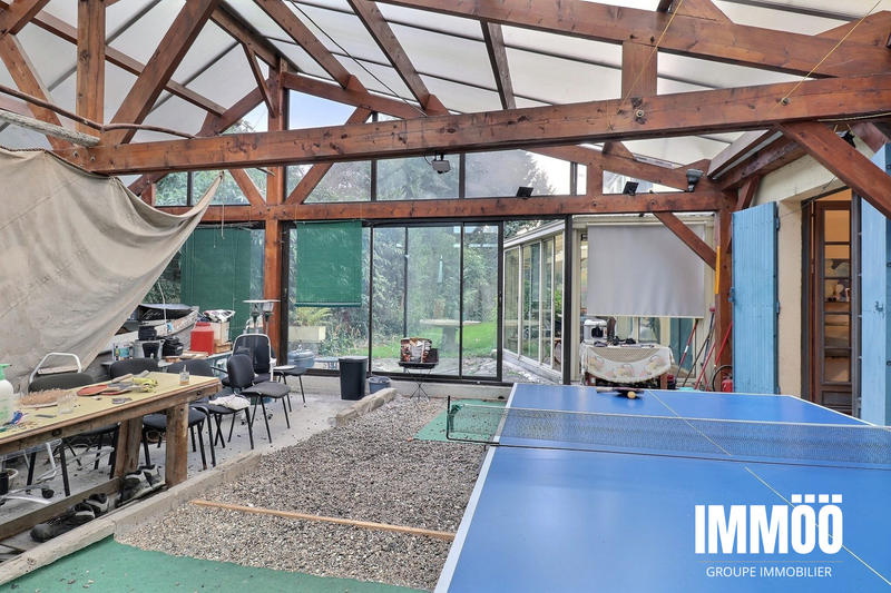 Maison - 250 m² - 9 pièces