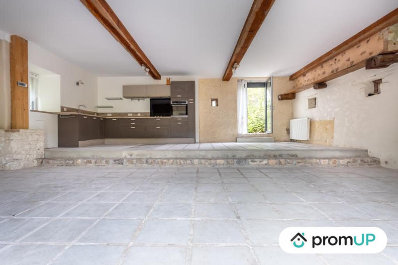 Maison traditionnelle - 177 m² - 4 pièces