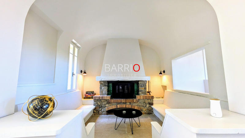 Villa - 280 m² - 9 pièces