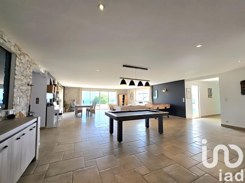 Maison de maîtres - 375 m² - 9 pièces