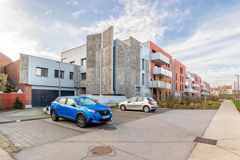 Appartement - 79 m² - 4 pièces