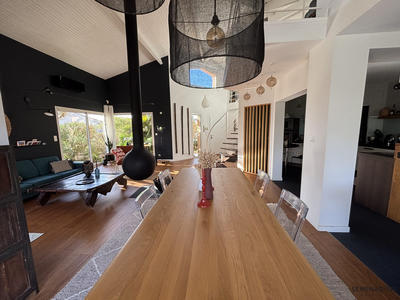 Maison - 177 m² - 5 pièces