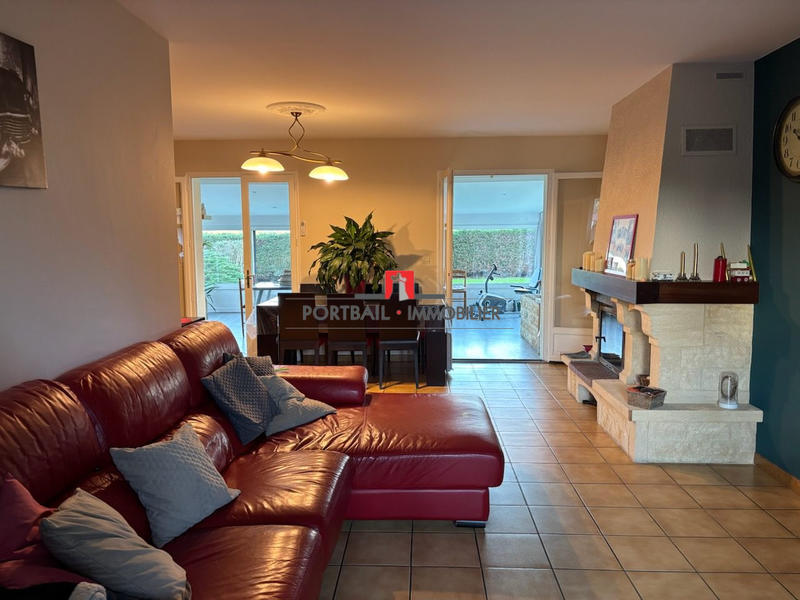 Maison - 220 m² - 11 pièces