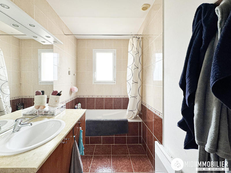 Maison - 92 m² - 4 pièces