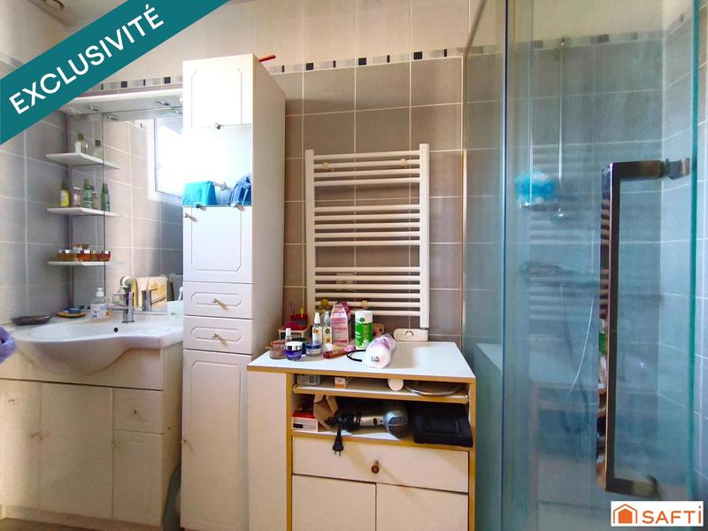 Maison - 96 m² - 5 pièces