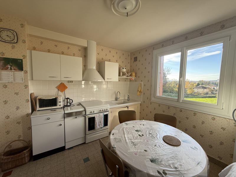 Maison - 95 m² - 6 pièces