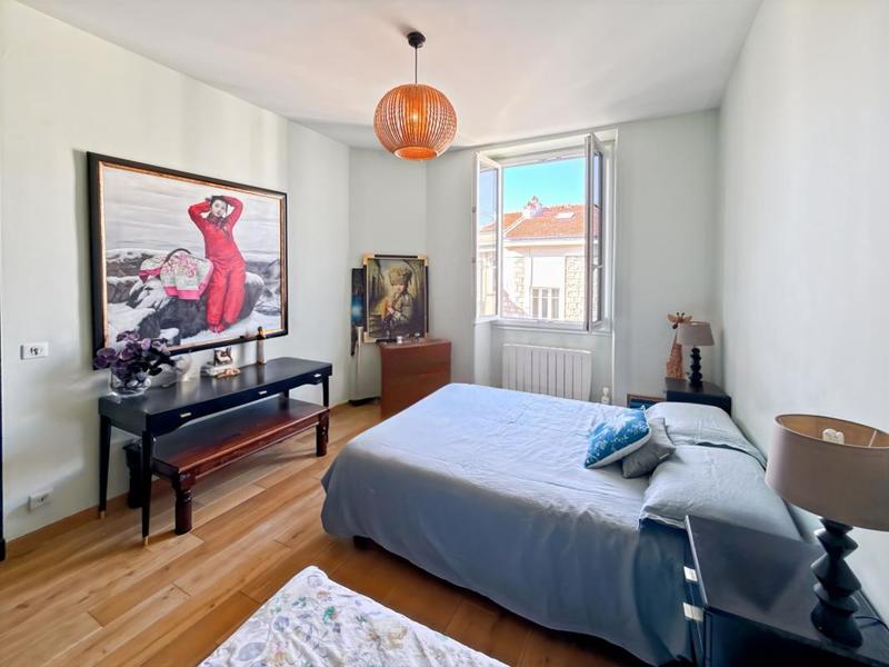 Appartement - 81 m² - 3 pièces