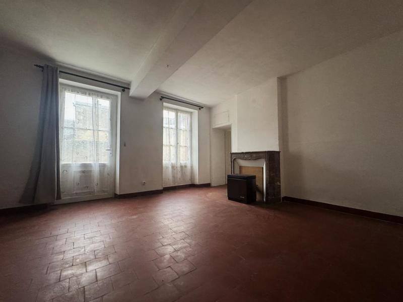 Maison - 412 m² - 8 pièces