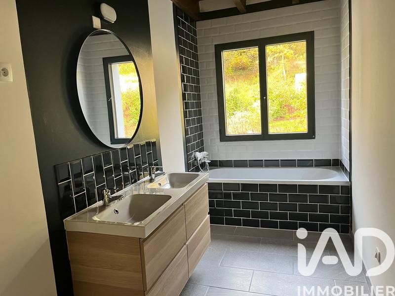 Maison - 85 m² - 5 pièces