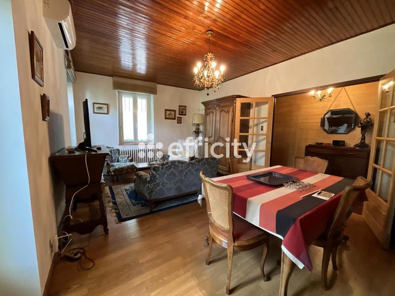 Appartement - 134 m² - 5 pièces